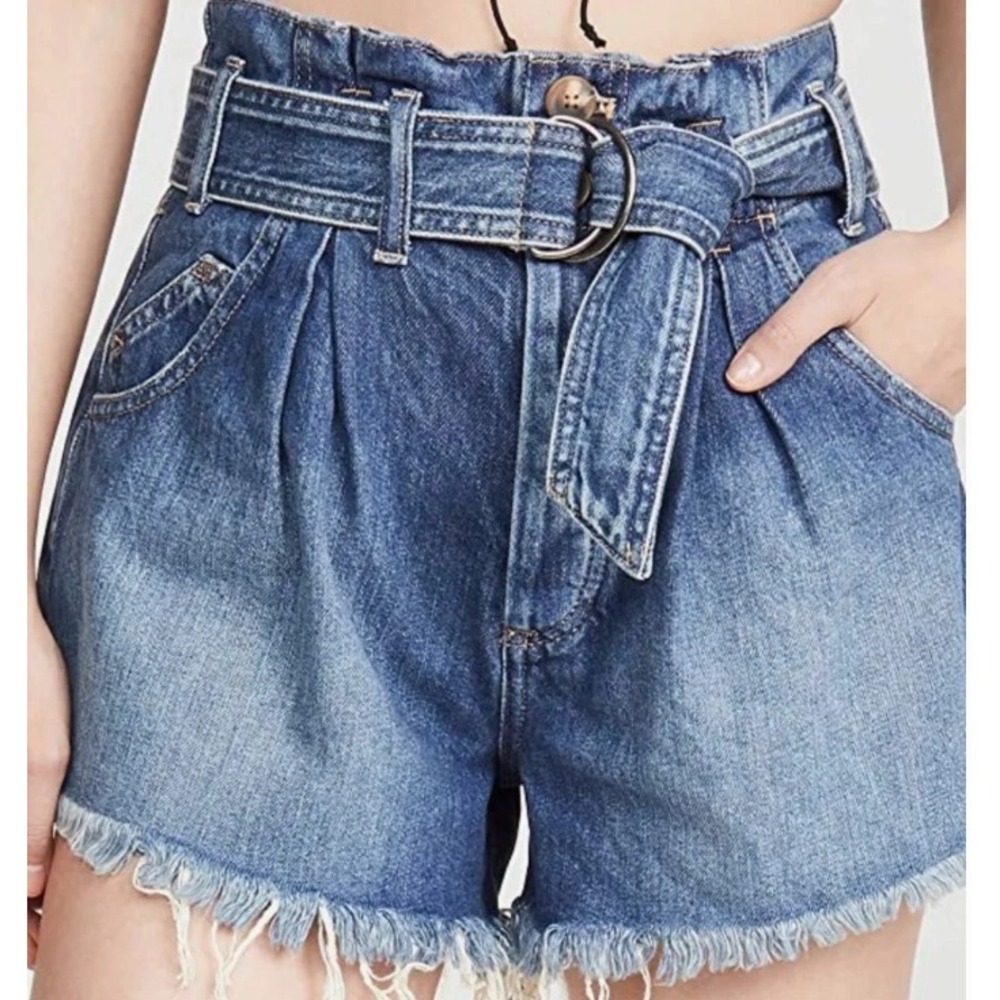 FREE PEOPLE See‎ You Sometime Belted Pleated Denim Shorts Raw Hem Blue Sz S